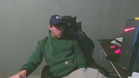 stonedpanda77 online show from 25, 1, 2025