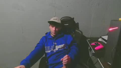 stonedpanda77 online show from 28, 1, 2025