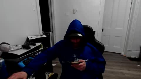 stonedpanda77 online show from 22, 4, 2026