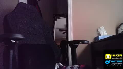 Snapshot of stoner394 chatting on 20, 7, 2026 stoner394 online show from 20, 7, 2026