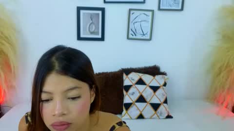 STORMY red hair MARA brown hair.  -------dont forget to follow us online show from 9, 2, 2026