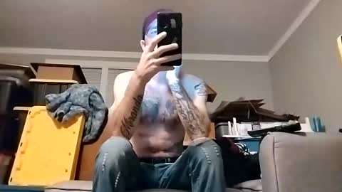 Snapshot of str33twyz3 chatting on 20, 10, 2025 Streetwyze online show from 20, 10, 2025