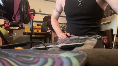 Str8 online show from 20, 1, 2025