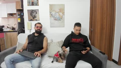 straight__friends online show from 8, 6, 2026