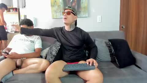 straight__friends online show from 28, 7, 2026