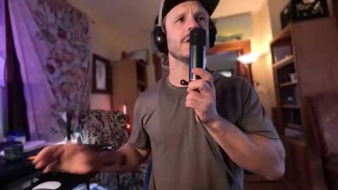 Snapshot of straightishd chatting on 30, 10, 2025 Cowboy Zuhly online show from 30, 10, 2025