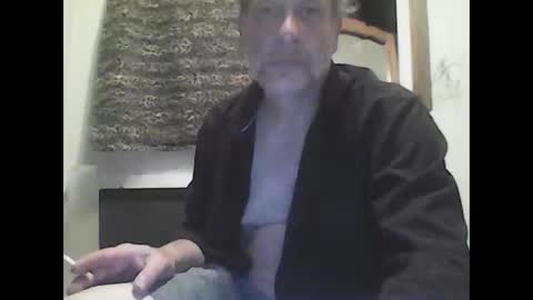 Snapshot of straightmaletouse chatting on 26, 5, 2026 straightmaletouse online show from 26, 5, 2026