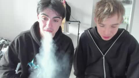 Snapshot of stralght_twinks chatting on 29, 5, 2026 Ray online show from 29, 5, 2026