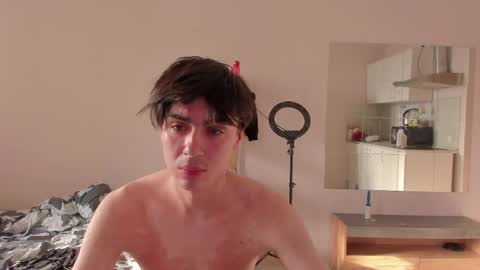 Snapshot of stralght_twinks chatting on 6, 6, 2026 Ray online show from 6, 6, 2026