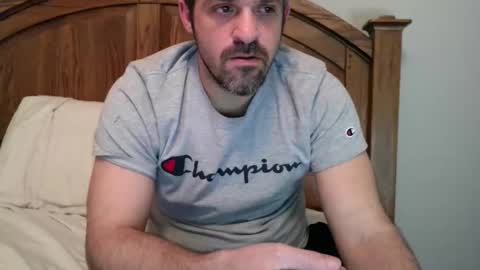 strangeratnight87 online show from 3, 2, 2026