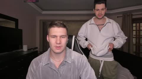 Snapshot of stranggee chatting on 30, 12, 2024 Artem online show from 30, 12, 2024