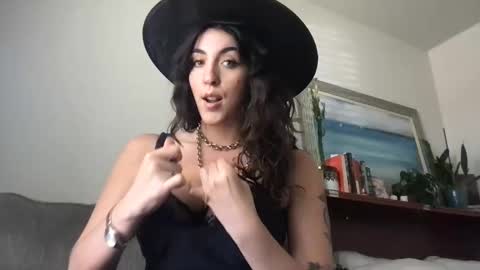 Snapshot of strawberripulp chatting on 31, 10, 2025 Angel Baby online show from 31, 10, 2025