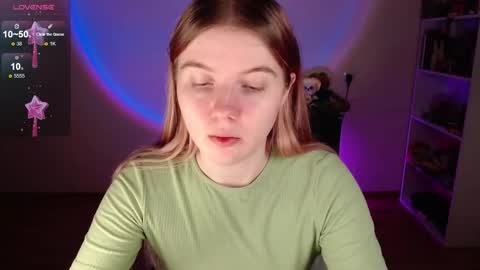 Snapshot of strawberry_juli chatting on 17, 2, 2026 Juli online show from 17, 2, 2026