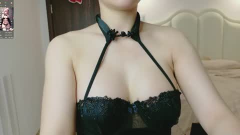 Snapshot of strawberry_loveee chatting on 3, 7, 2026 strawberry_loveee online show from 3, 7, 2026