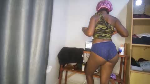 streetlioness online show from 19, 9, 2025