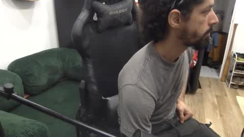 Snapshot of stringin69 chatting on 2, 3, 2026 stringin69 online show from 2, 3, 2026