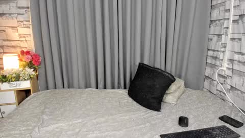 Snapshot of strip_me_baby chatting on 8, 1, 2025 Stacy online show from 8, 1, 2025