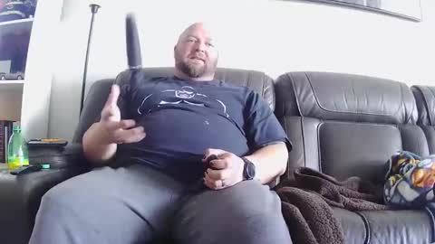 Snapshot of strong_bear89 chatting on 12, 1, 2026 strong_bear89 online show from 12, 1, 2026