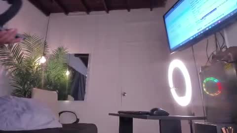Snapshot of strong_girl_ chatting on 6, 7, 2026 Alexa online show from 6, 7, 2026