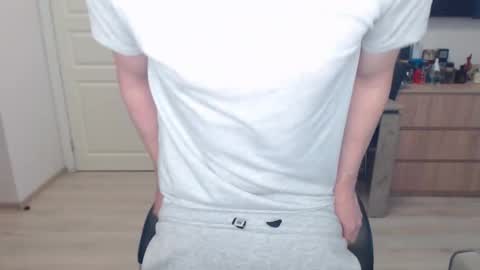 strong_guy_xxx online show from 28, 11, 2025