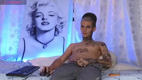 Snapshot of stuart_boy_ chatting on 8, 3, 2025 stuart_boy_ online show from 8, 3, 2025