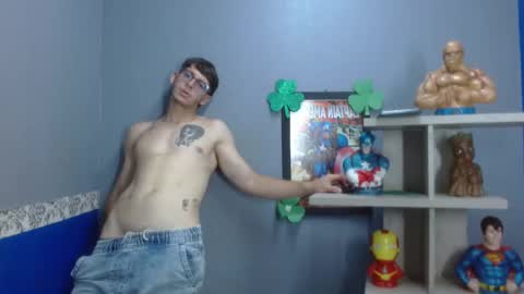 Snapshot of stuart_white chatting on 9, 9, 2025 stuart_white online show from 9, 9, 2025