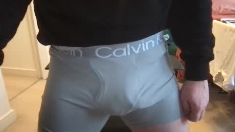 British twink online show from 17, 3, 2026