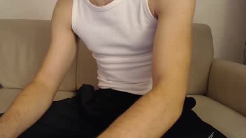 Snapshot of studfromparis chatting on 29, 1, 2025 Stud From Paris online show from 29, 1, 2025