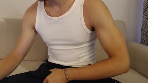 Snapshot of studfromparis chatting on 21, 9, 2025 Stud From Paris online show from 21, 9, 2025