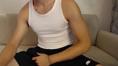 Snapshot of studfromparis chatting on 1, 10, 2025 Stud From Paris online show from 1, 10, 2025