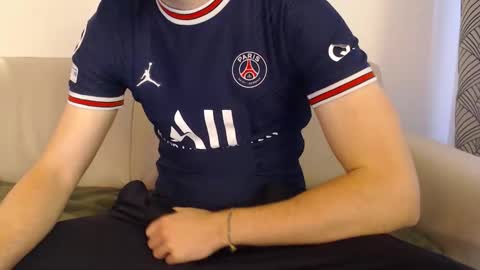 Snapshot of studfromparis chatting on 6, 5, 2026 Stud From Paris online show from 6, 5, 2026