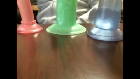 Snapshot of studinto chatting on 12, 10, 2025 BadBrad online show from 12, 10, 2025