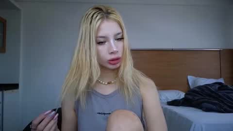 Sofa online show from 14, 3, 2026