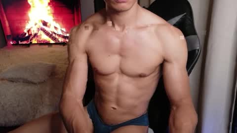stylish man online show from 13, 5, 2026