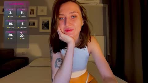 Snapshot of su_11111 chatting on 5, 10, 2025 LINA online show from 5, 10, 2025