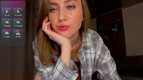 Snapshot of su_11111 chatting on 22, 11, 2025 LINA online show from 22, 11, 2025