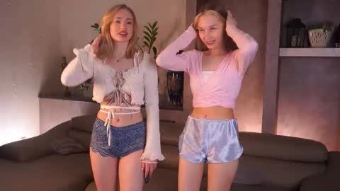 Snapshot of suannedoriean chatting on 4, 2, 2026 Mure online show from 4, 2, 2026