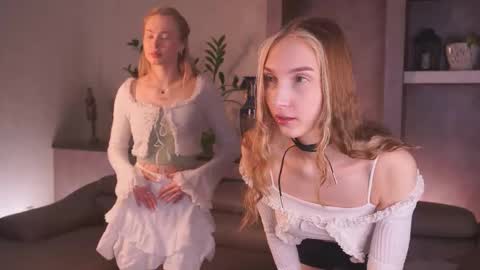 Snapshot of suannedoriean chatting on 10, 2, 2026 Mure online show from 10, 2, 2026