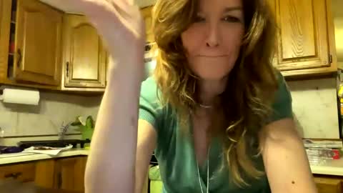 Snapshot of sub4you69brat chatting on 6, 3, 2025 sub4you69brat online show from 6, 3, 2025