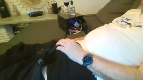 Snapshot of submissivguy chatting on 8, 12, 2024 submissivguy online show from 8, 12, 2024