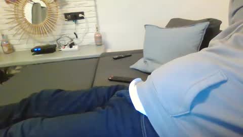 Snapshot of submissivguy chatting on 14, 1, 2025 submissivguy online show from 14, 1, 2025