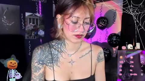 Snapshot of succubus_girl_ chatting on 7, 10, 2025 Alexy online show from 7, 10, 2025