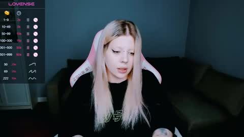 succubus_leslie online show from 3, 3, 2025