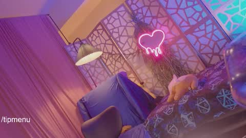 Succubus RoseMilk online show from 20, 11, 2025