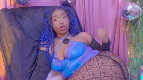 Succubus RoseMilk online show from 27, 5, 2026