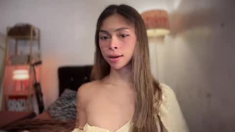 Snapshot of suckablechick chatting on 5, 8, 2026 Marry online show from 5, 8, 2026