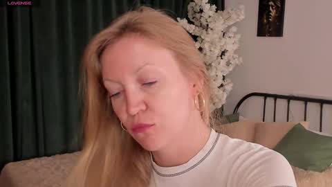 sugamomy online show from 14, 10, 2025