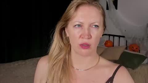 sugamomy online show from 27, 10, 2025