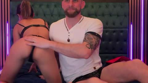 SugarAndManu online show from 9, 4, 2026