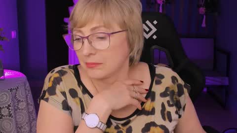 Vivien online show from 12, 3, 2025